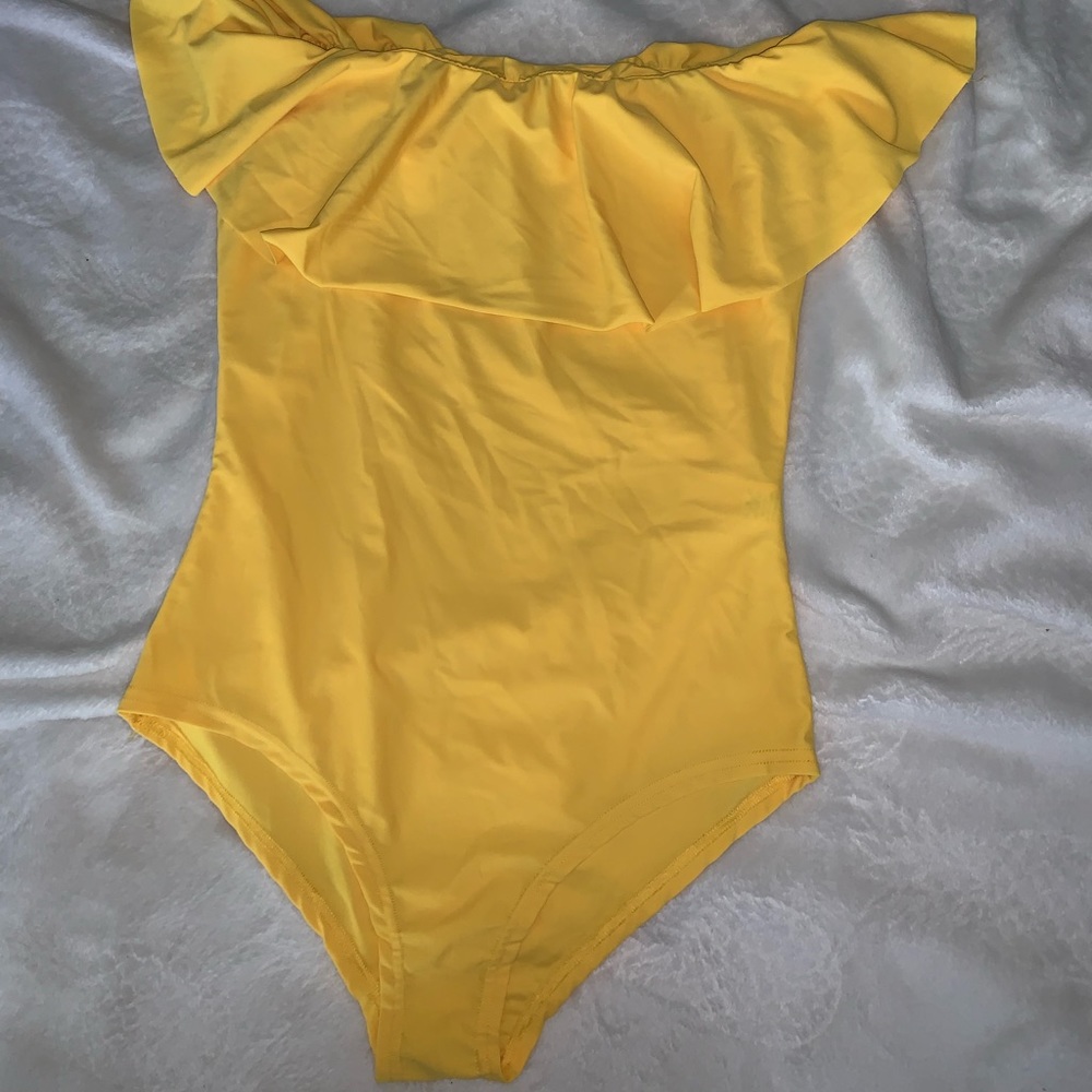 One piece swim suit